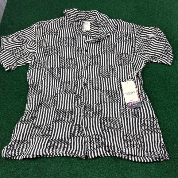 MASSIVE LUXURY Other - Massive Luxury NYC Knit Shirt M Black White Striped Short Sleeve‎ Casual
